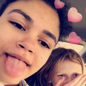 Meet your Posher, Adriana